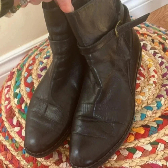 Cole Haan black  leather buckle chelsea ankle boots - Picture 3 of 6